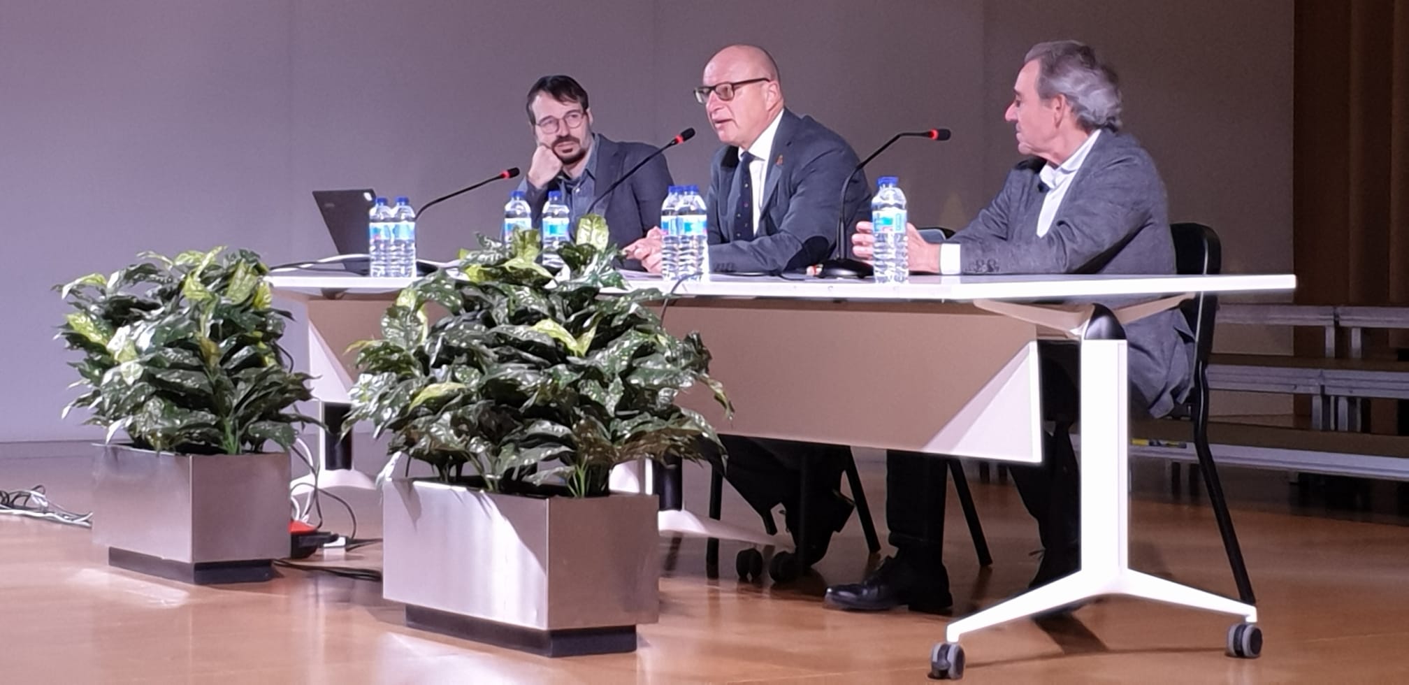 El consejero Gimeno destaca ante la asamblea española de ACESEA que la futura Ley de Enseñanzas Artísticas saldará una “deuda histórica” con el sector